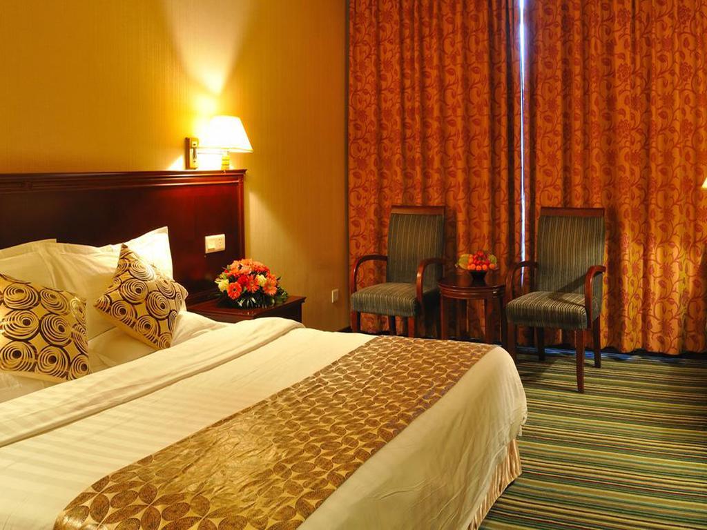 Vienna Hotel Guangzhou Shaheding Metro Station Ngoại thất bức ảnh