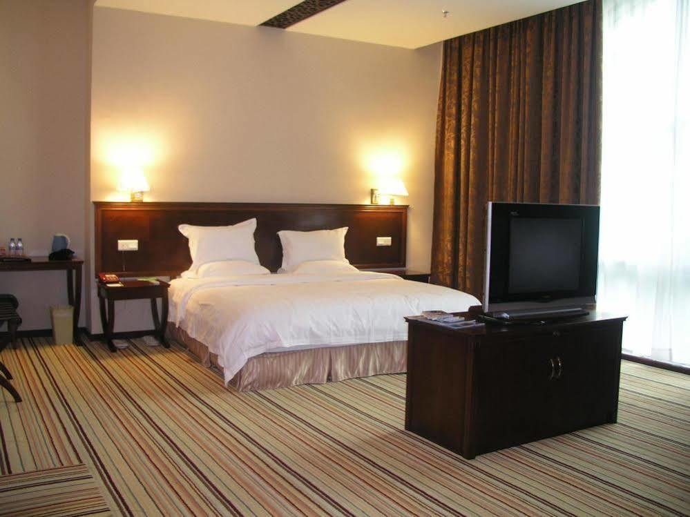 Vienna Hotel Guangzhou Shaheding Metro Station Ngoại thất bức ảnh